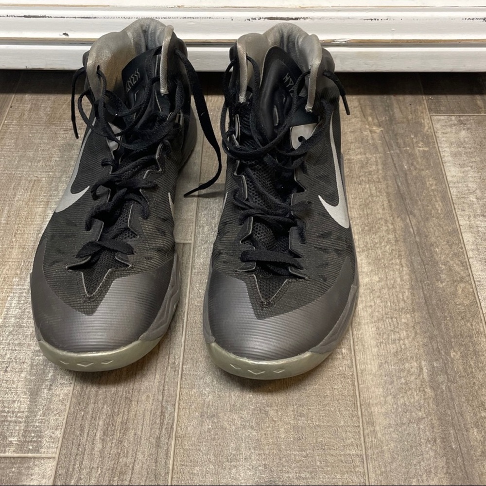 Nike Black Hyper Quickness Basketball Shoes Size 12